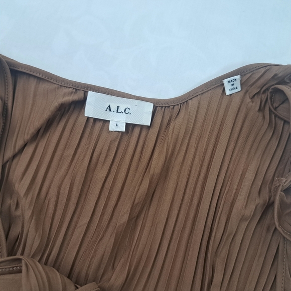 A.L.C. 'Val' Pleated Drawstring-Waist Midi Dress in Rawhide Brown Size L - Picture 8 of 16